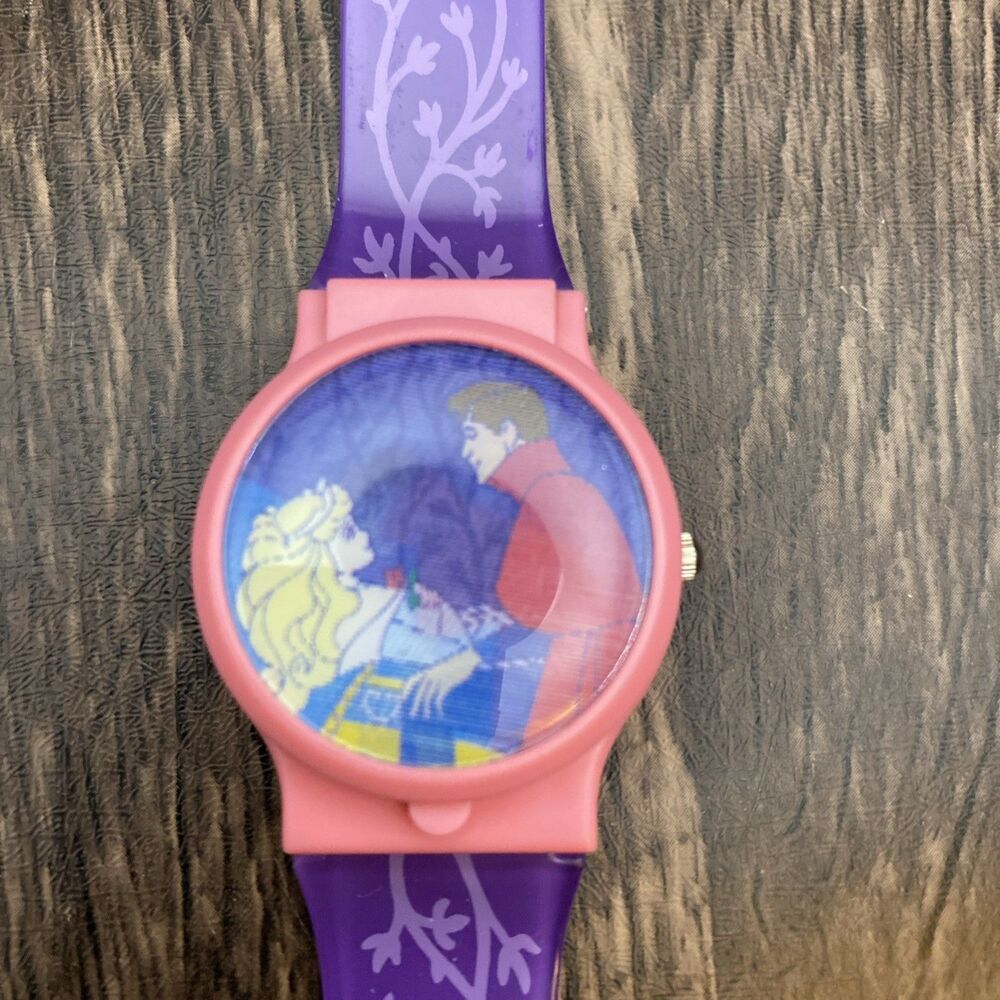 Vintage 1990s Disney Sleeping Beauty Moving  Women’s Digital Watch New Battery